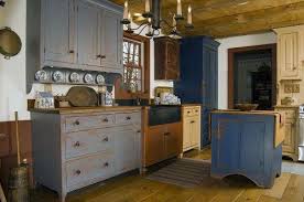 The Genius Of David T Smith Kitchens 3 Primitive Kitchen Cabinets Primitive Kitchen Saltbox Houses