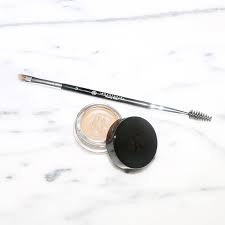 Makeup artist kate lee and colorist aura friedman on the most winning hue combinations for your hair and brows. How To Lighten Your Eyebrows Into The Gloss Into The Gloss