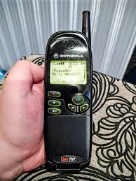 Motorola M3688 - Поговорим? - Helpix