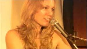 Vidéo-clip Lisbeth Scott "Hope Is A Thing"