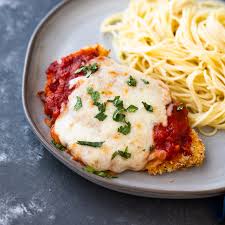 Perfect for a midweek family meal! Baked Chicken Parmesan Gimme Delicious