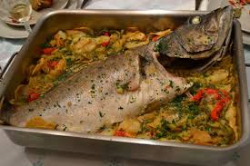 La de atrás no es al rabush, es mi amiga carlotta, de alemania. Gastronomia En Verso Mero Al Horno Con Hortalizas