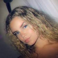 Heidi Oakes's Instagram, Twitter & Facebook