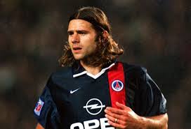Mikel arteta amatriain (born 26 march 1982) is a spanish professional football manager and former player. Psg S Cult 2001 02 Side With Pochettino Arteta And Ronaldinho Squawka