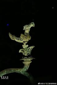This file has an extracted image: ä¸‰æ˜Ÿå †1å·ç¥žæ ' é•‡é¦†ä¹‹å®æ±¶å·åœ°éœ‡è·³èµ·éƒ½æ²¡éœ‡å 6park Com