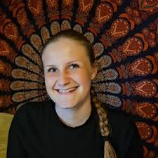 Danielle Mattson's Instagram, Twitter & Facebook