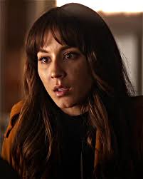 Pretty Little Liars Caleb and Hanna First Kiss