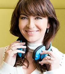 Book Suzi Perry