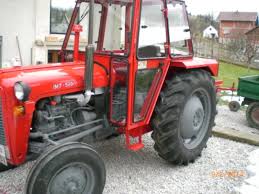 Prodajem traktorimt 539 1986.godiste u fabrickom stanju,u prvoj boji sa 2000 radnih sati.moze zamena za imt 533 sa doplatom. Traktor Imt 539 Cena Novog