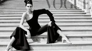 Sushant singh rajput and american supermodel kendall jenner graced the may issue of a leading fashion magazine in the year 2017. Kendall Jenner S Vogue India Photos Are Here And She Looks Stunning In Jaipur