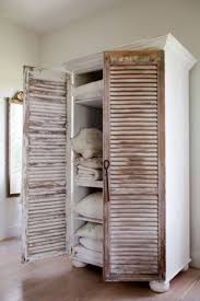 Again, would be great use of utensils or dishtowels in a tiny kitchen. 25 Ways To Reuse Old Shutters In Home Decor Digsdigs