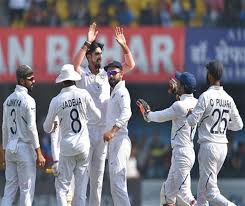 Ishant sharma is one of the very few people who have lived long enough to become a hero again #indvseng #ishantsharma @bhogleharsha. India Vs England 1st Test Ishant Sharma Scripts History Becomes 3rd Indian Pacer To Take 300 Test Wickets