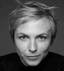 Presents DIGITAL PROGRAM