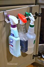 6 Astuces De Rangement Sous L Evier Organisation Maison Kitchen Cabinet Organization Cabinets Organization Under Sink Organization
