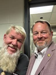 Lance Byrd's Instagram, Twitter & Facebook