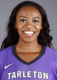 Alexis Applewhite's Instagram, Twitter & Facebook