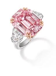 Engagement rings platinum and 18k/14k gold unique and antique style diamond wedding ring sets wedding anniversary bands solitaire engage rings modern engagement jewelry custom made items with a ring given by a man to a woman when they agree to marry. Harry Winston Unveils An Extremely Rare 19 Carat Pink Diamond Ring Galerie