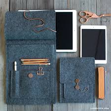 25 Diy Gift Ideas For Him Lia Griffith Ipad Sleeve Diy Felt Diy Ipad Case Diy