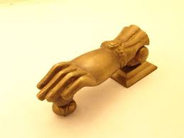 We did not find results for: Door Knocker Brons Antique Hand