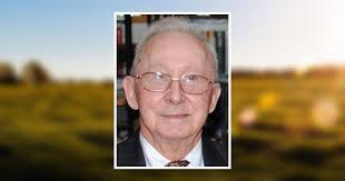 Bonnie Blanchette's Instagram, Twitter & Facebook