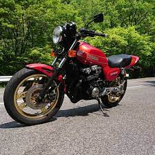 ゆっきーさんはinstagramを利用しています 春は緑が綺麗です cb1100f cb900f cb750f ツーリング モリワキ 円城 バリバリ伝説 ツーリング スーパーバイク バイク