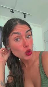 Deborah Machado (@deborah.mach)