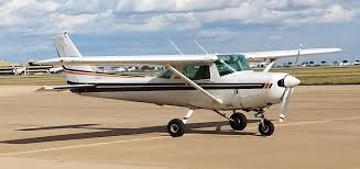 1982 Cessna 152 N6210Q - Hub City Aviation