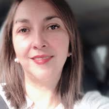 Adopterade Scott, stals från sin mor vid födelsen i Chile, återförenas med  sin syster