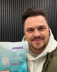 Let's give a round of applause for Peter (Pete) Crabb. This incredible guy  from the East Midlands, UK is a husband, dad to five awesome kiddos and  proudly rocking his identity as