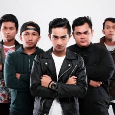 Am zalikha, zalikha, zalikha dm kaulah yang mempersona g bila ku terdengar suaranya. Floor 88 Ukulelemchords