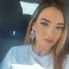 Taylor Boone's Instagram, Twitter & Facebook