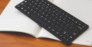 Beli keyboard usb murah (yang murah sekitar 30 ribuan) lalu sambungkan ke laptop anda. 12 Keyboard Wireless Bluetooth Terbaik Tokopedia Blog
