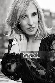 1,296点のBeth Johnsonの写真と高解像度写真