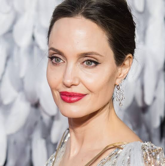 La beauty routine ei segreti di bellezza di Angelina Jolie