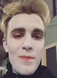 Adrian Spires (@adrian_spires)