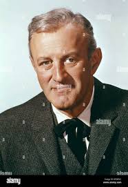 Just recently gotten into The Virginian. 👍👍Show. Love Lee J Cobb.