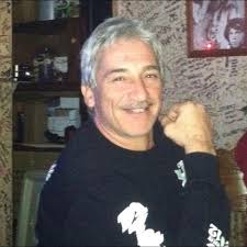 What trailer hitch options are available for EV Pro4 golf carts?