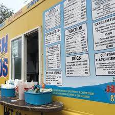 Jawz fish tacos is here with delicious mexican food with a hawaiian twist! Jawz Fish Taco Truck 4 Tips
