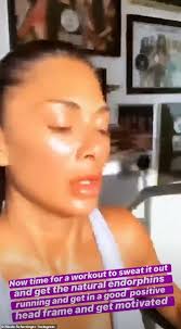 Alena gerber & nicole scherzinger, früher kurvig, heute mager. Nicole Scherzinger Macht Einen Kopfstand Split Wahrend Die Fans Einen Einblick In Ihr Lockdown Routine Aktuelle Boulevard Nachrichten Und Fotogalerien Zu Stars Sternchen