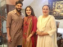 Ileana inayat indhuja indraja indrani chakravarthy iniya inyatt unseen iraa isha betwe isha chawla isha talwar ishana ishara nair ishika singh ishika verma ishita ishita ishita vyas ishitha. Enga Veetu Mapillai Actor Arya Celebrates First Eid With Wife Sayyeshaa The Times Of India