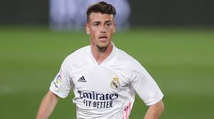 40 tore in einer saison sind eigentlich eine unmöglichkeit. Robert Lewandowski Vom Fc Bayern Knackt Gerd Muller Rekord