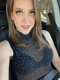 Mandy Fitzpatrick's Instagram, Twitter & Facebook