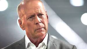 Von den anfängen seiner karriere bis zu geplanten projekten. 10 Minutes Gone Trailer 2019 Bruce Willis New Movie Youtube