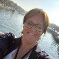 Linda Berteau's Instagram, Twitter & Facebook