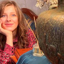 Лиза арзамасова о «папиных дочках», помощи старикам и личной жизни. Zvezda Papinyh Dochek Poblagodarila Za Podderzhku Posle Svadby S Averbuhom Kino Kultura Lenta Ru