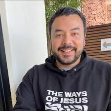 Kirk Metcalf's Instagram, Twitter & Facebook