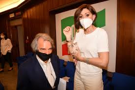 Sull'aggregatore di recensioni rotten tomatoes il film ha ottenuto un punteggio. Renato Brunetta Lo Spauracchio Dei Dipendenti Pubblici Torna A Guidare La Pa Tutte Le Foto Di Pizzi Formiche Net