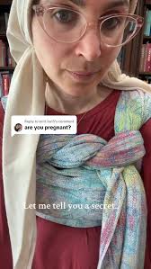 I love my body, bumps curves and all 💞 #bodypositivity #pregnant  #babywearing #momlife #momsofinstagram