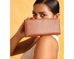 Handcrafted Tan Brown Leather Wallet: Women's Everyday Carry