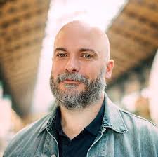 Bob, auteur de BD : L'école des petits monstres